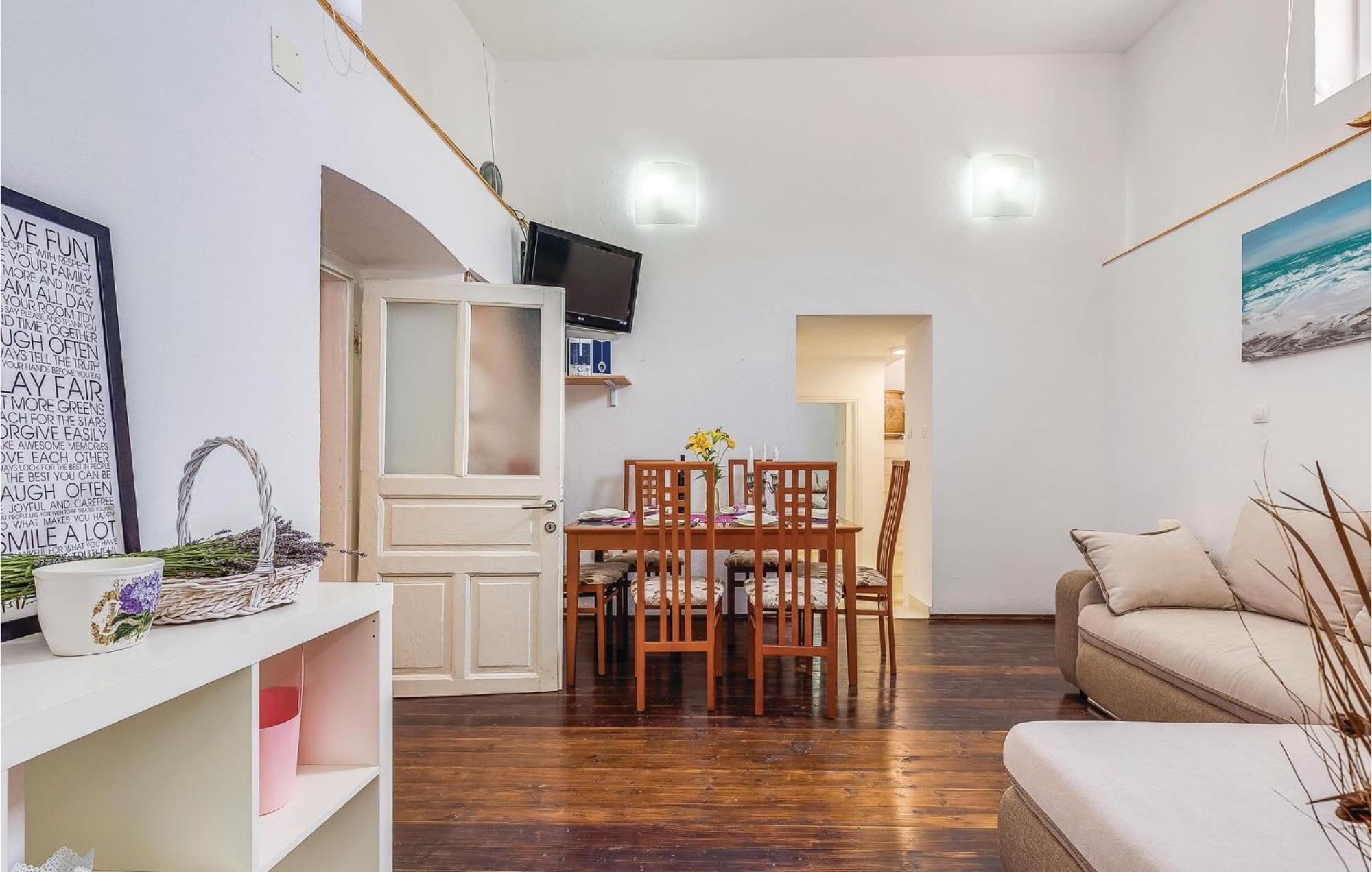 Nice Home In Grmani With Kitchen Smrika Exterior photo
